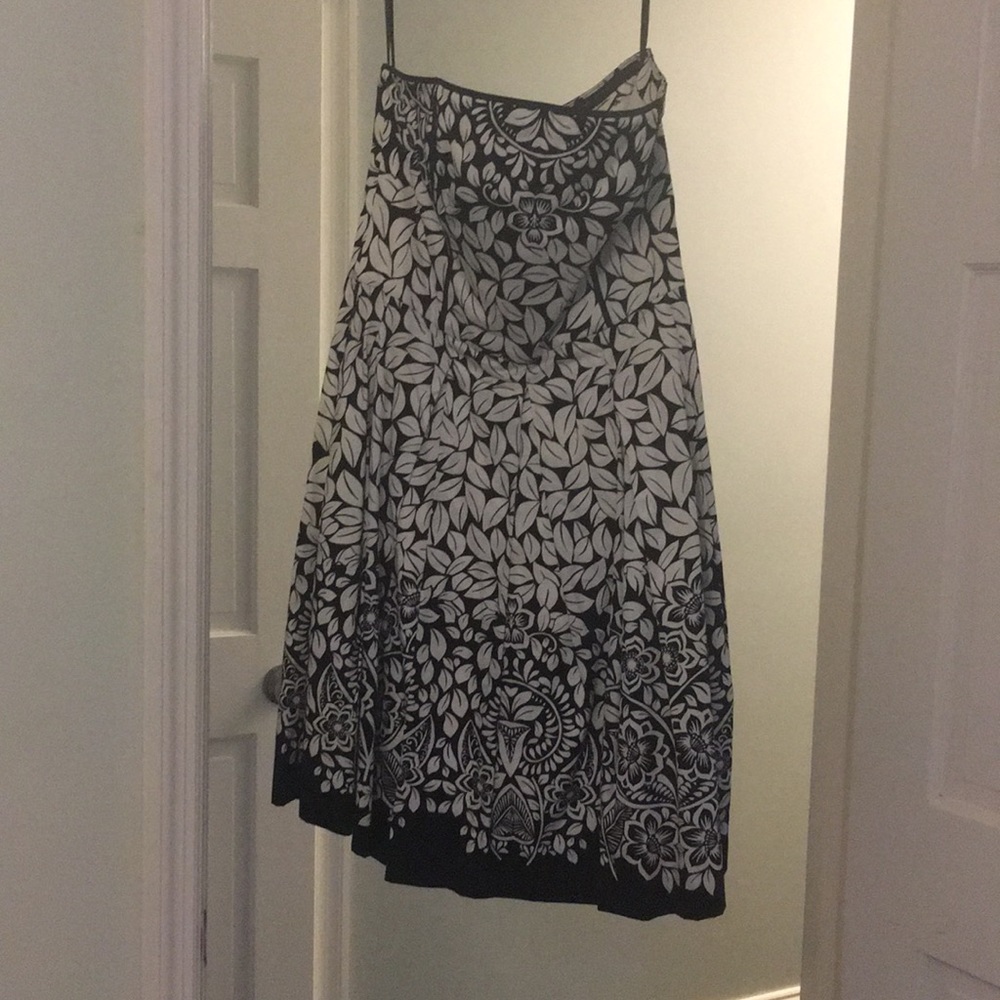 Strapless black/white dress